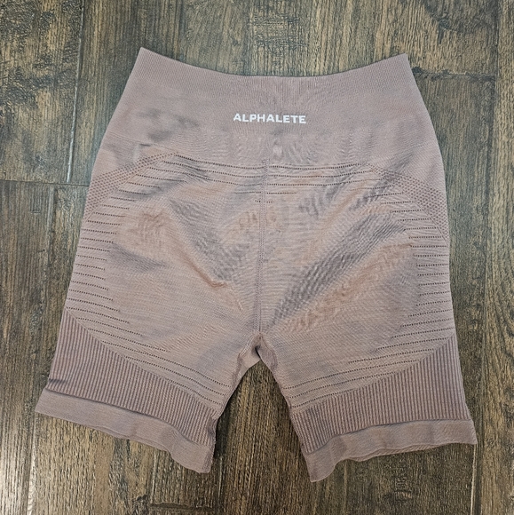 Alphalete Ozone Biker Shorts - Picture 5 of 6